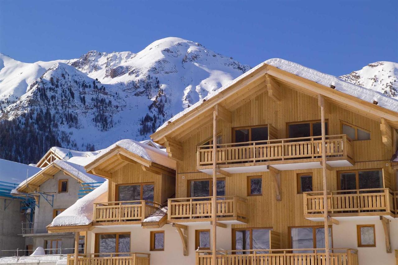 Madame Vacances Residence Le Parc Des Airelles Les Orres Exterior photo